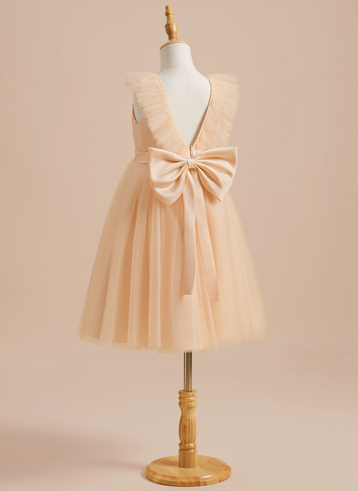 Knee-length Flower Girl Dress in A-line Satin Tulle