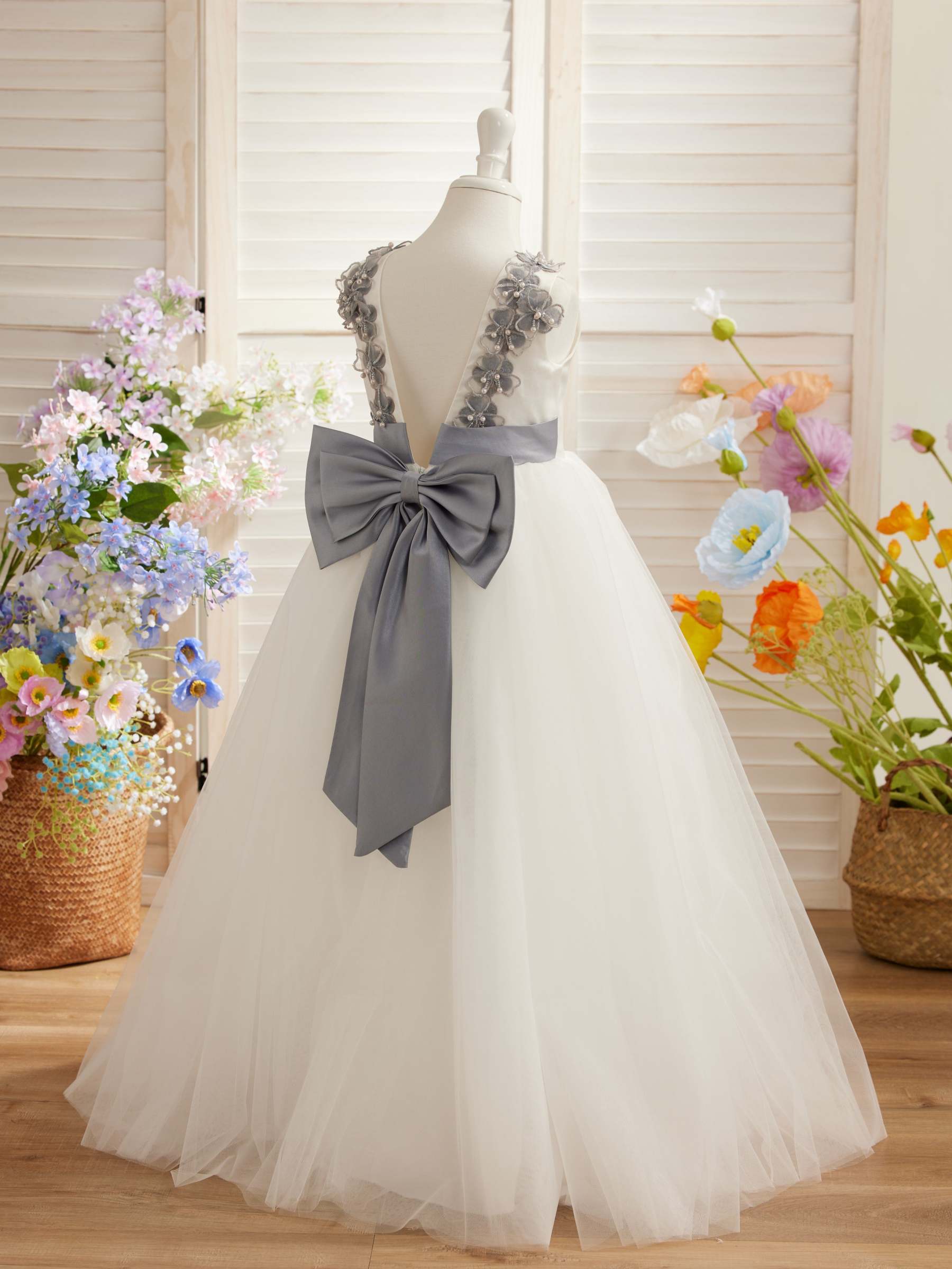 Ivory Floor-length Princess Ball-Gown with 3D Flower Tulle for Flower Girls