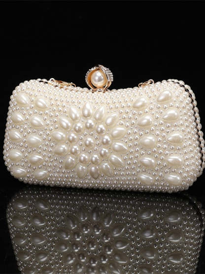 Solid Color Pearls Chain Clutch Bags in Polyester