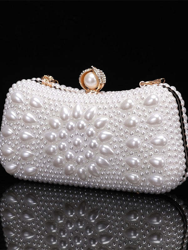 Solid Color Pearls Chain Clutch Bags in Polyester