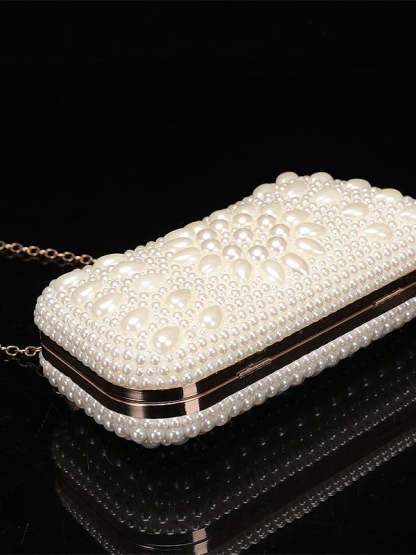 Solid Color Pearls Chain Clutch Bags in Polyester