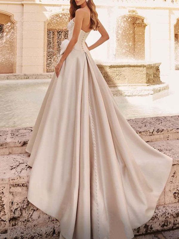 Sweetheart A-Line Princess Wedding Dress with Court Train and Bow(s), Sleeveless