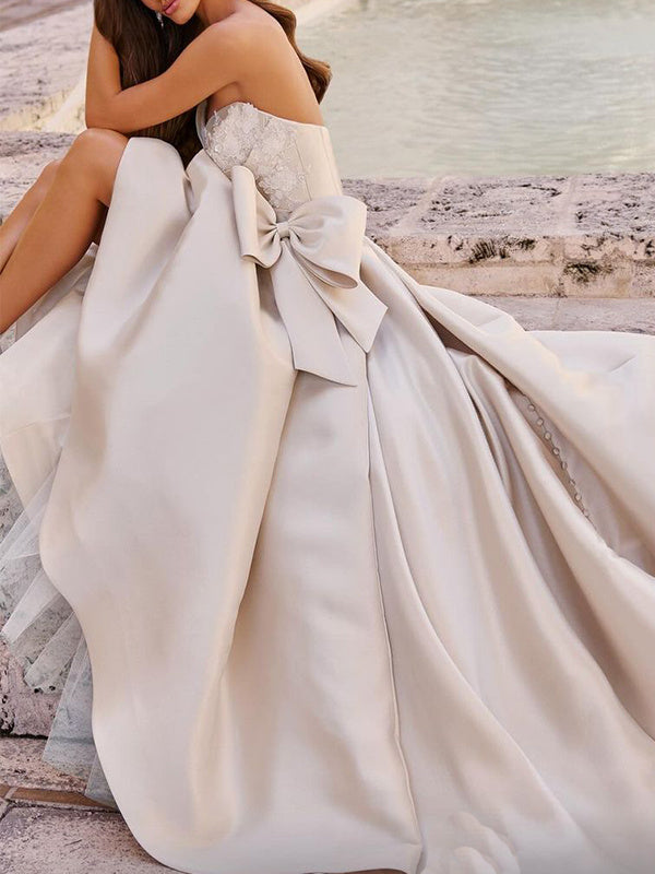 Sweetheart A-Line Princess Wedding Dress with Court Train and Bow(s), Sleeveless