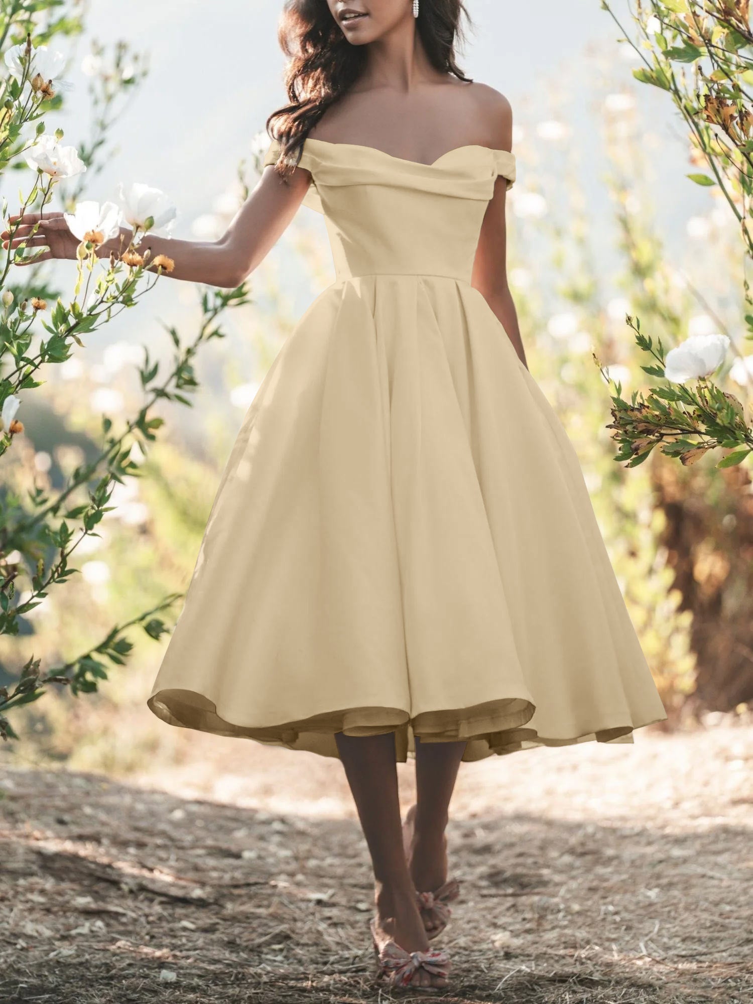 Elegant Off-the-Shoulder Satin Wedding Gown in A-Line/Princess Tea-Length