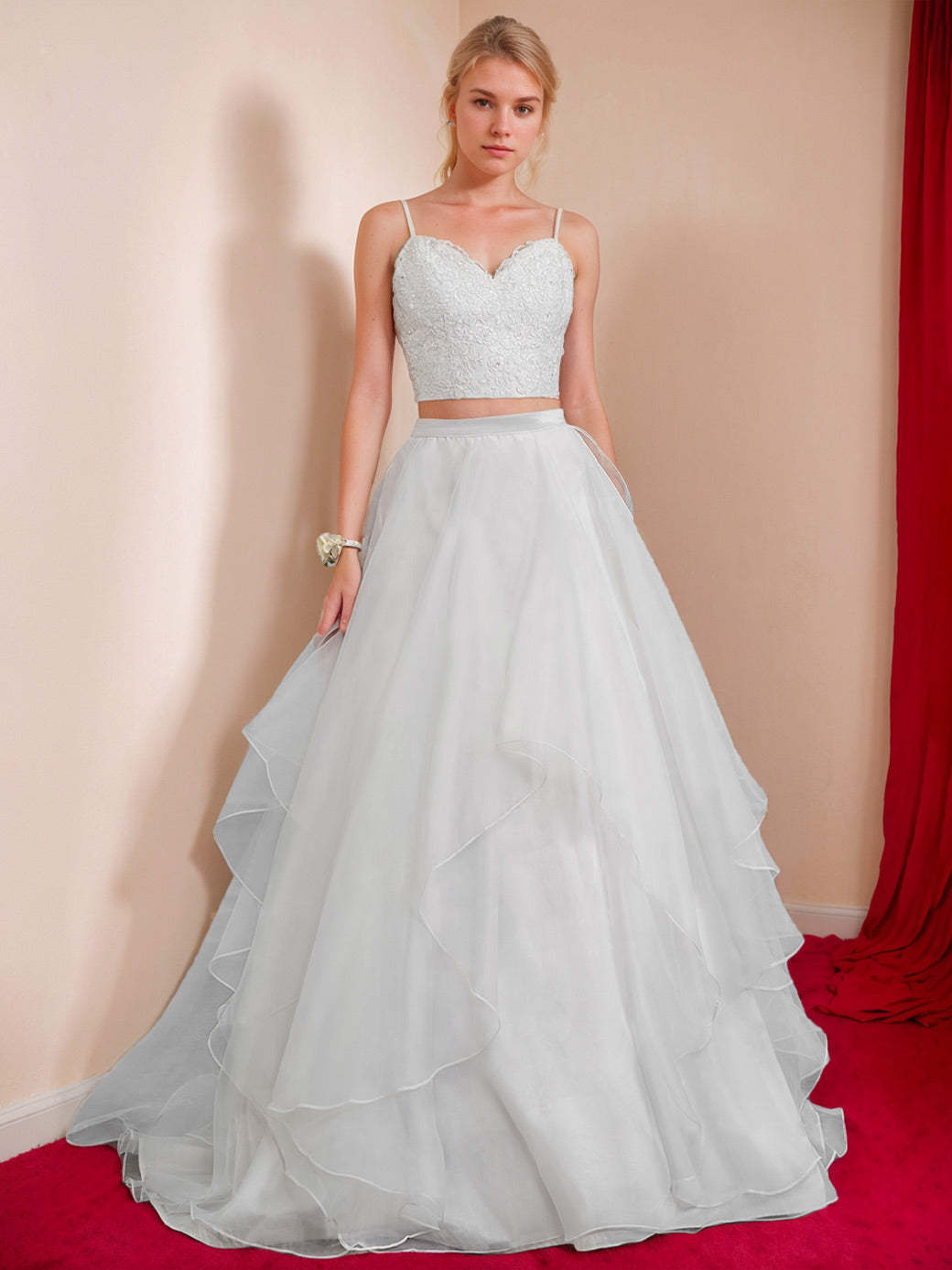 Elegant Lace Wedding Dresses in Floor-Length Style