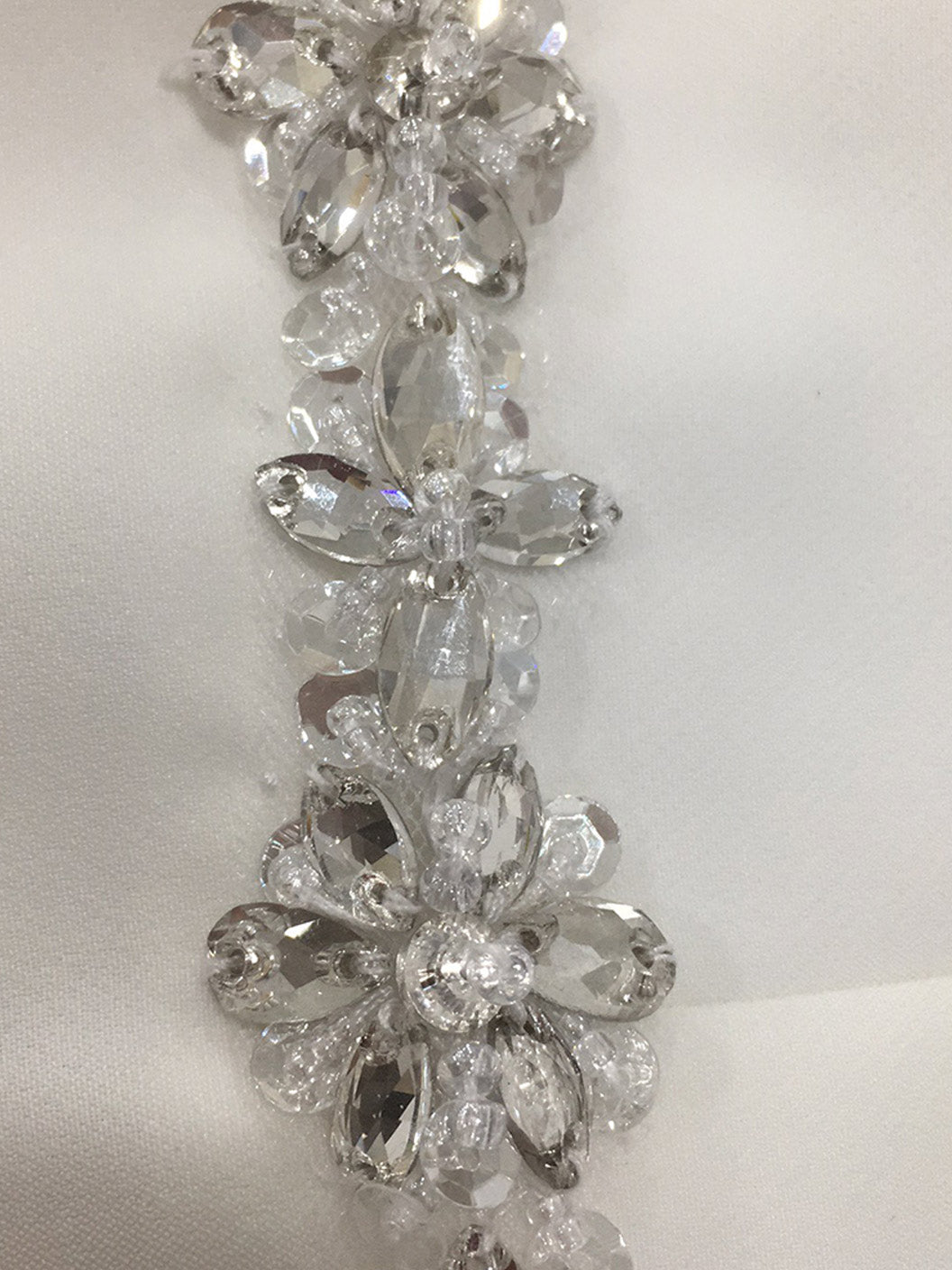 V-Neck Half-Sleeve Mermaid/Trumpet Floor-Length Wedding Dresses with Sequins