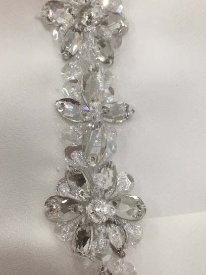 V-Neck Half-Sleeve Mermaid/Trumpet Floor-Length Wedding Dresses with Sequins