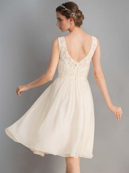 Sleeveless Knee-Length A-Line Wedding Dress with Deep V-Neck and Ruched Details
