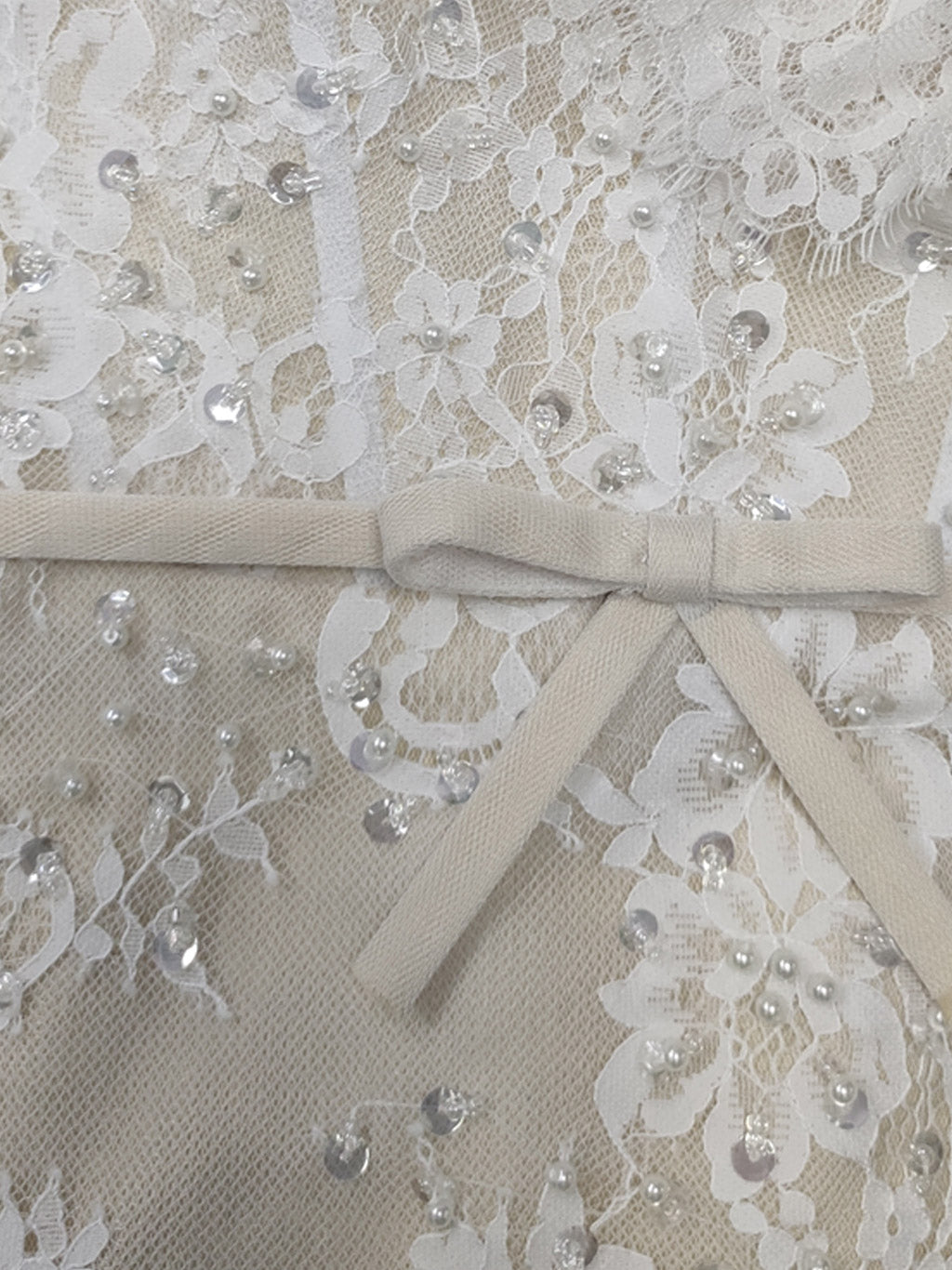 Sweetheart Off-the-Shoulder A-Line Princess Wedding Dress with Appliques, Floor-Length