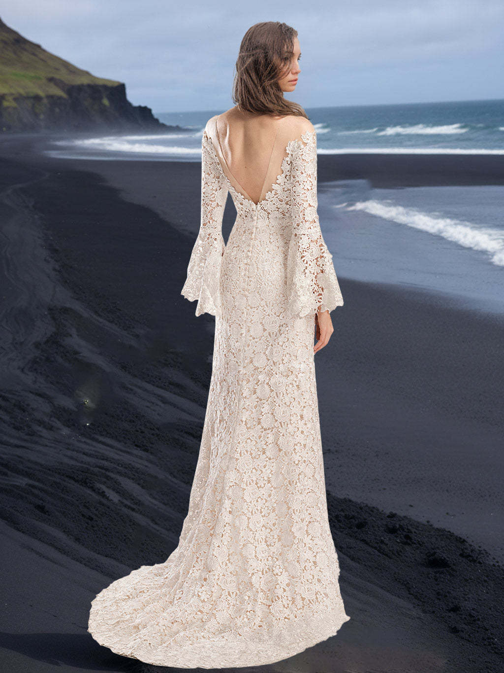 Mermaid/Trumpet Scoop Neck Wedding Gown with Long Sleeves and Lace Appliques