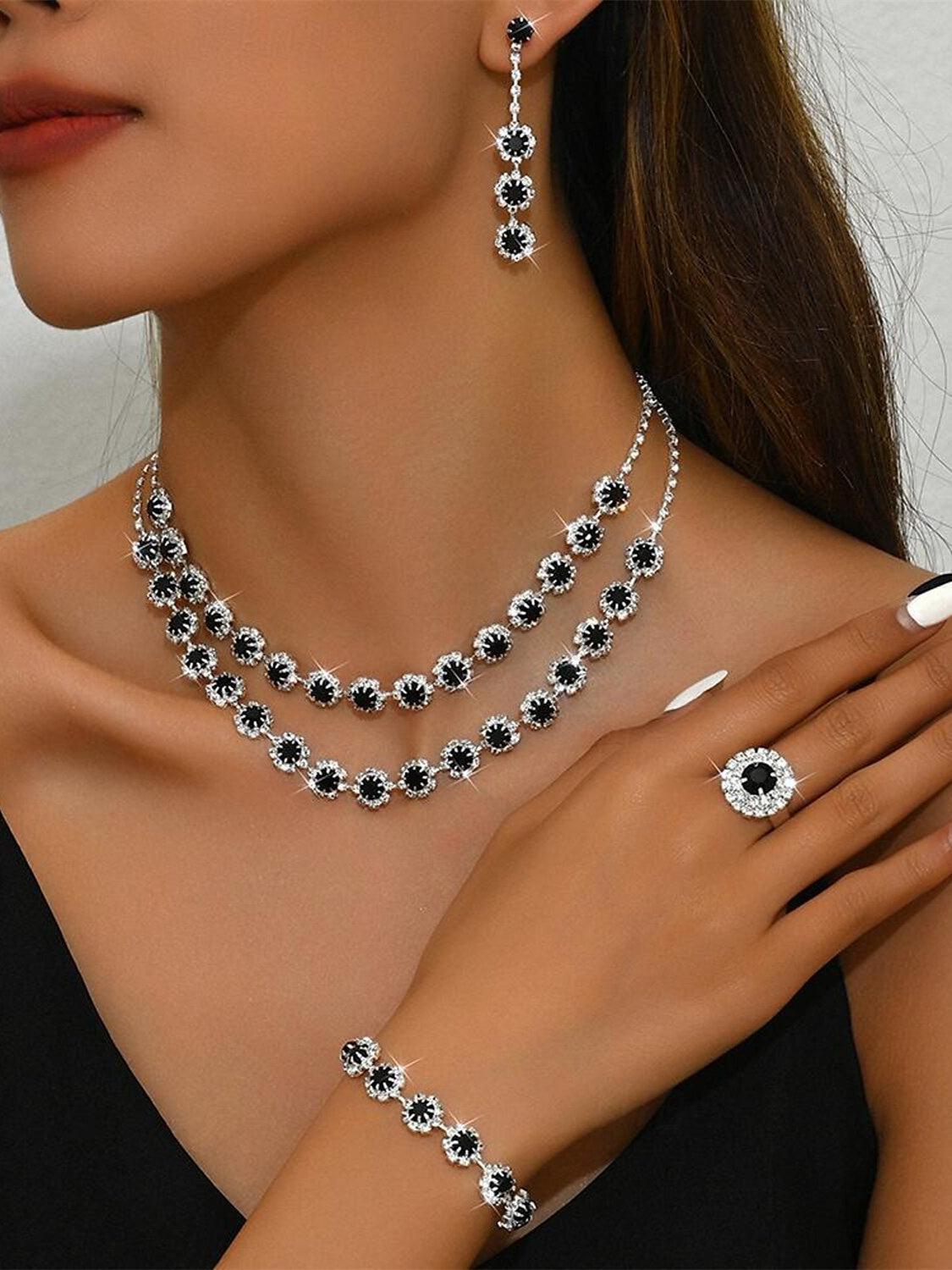 5-piece rhinestone jewelry set with alloy rings earrings and bracelets for women