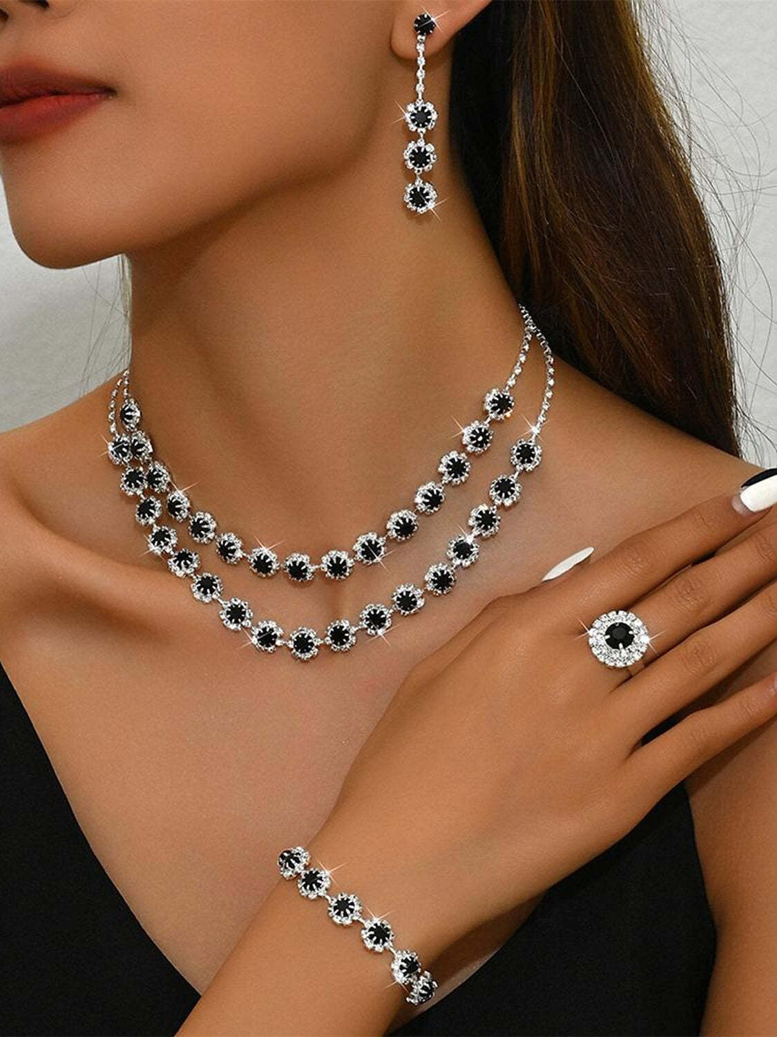 5-piece rhinestone jewelry set with alloy rings earrings and bracelets for women