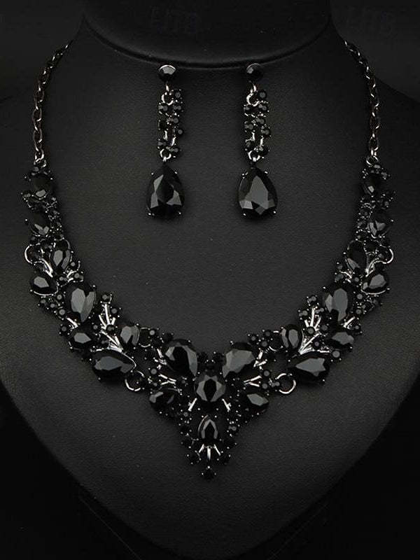 Elegant vintage women's jewelry set: 3-piece glass and alloy necklace with earrings for weddings and parties-BMbridal.UK