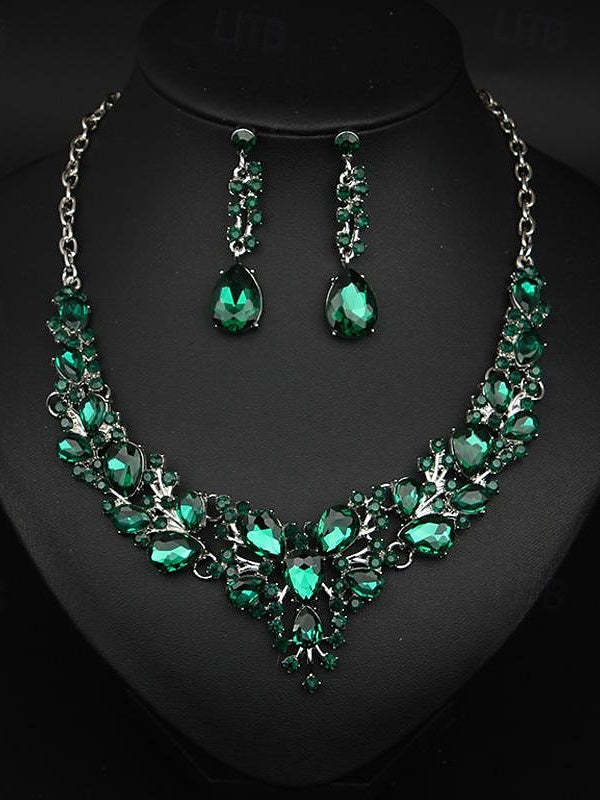 Elegant vintage women's jewelry set: 3-piece glass and alloy necklace with earrings for weddings and parties-BMbridal.UK