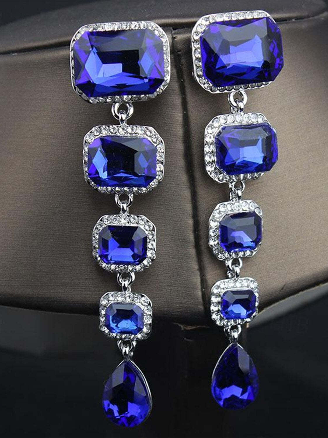 Elegant Vintage Stud Earrings for Women in Champagne Red or Blue - Stylish Luxury Jewelry