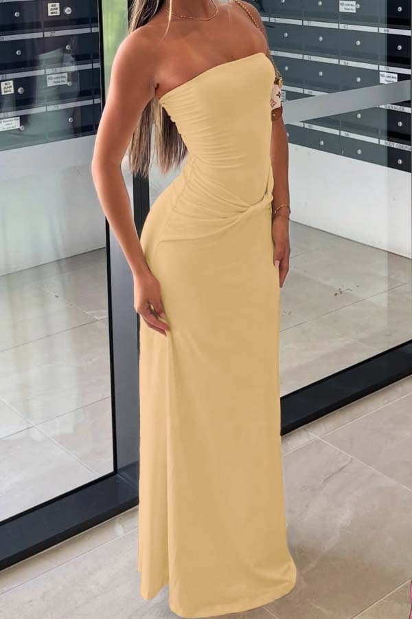 Chic Strapless Sleeveless Long Mermaid Prom Dress With Pleated