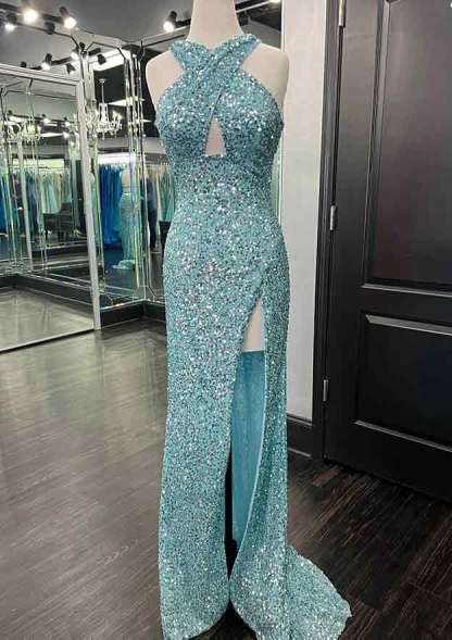 Floor-length Halter Prom Dresses with Sheath/Column Silhouette