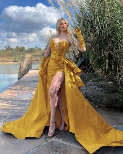 Strapless Sleeveless Long Split Prom Dress With Gloves Beading