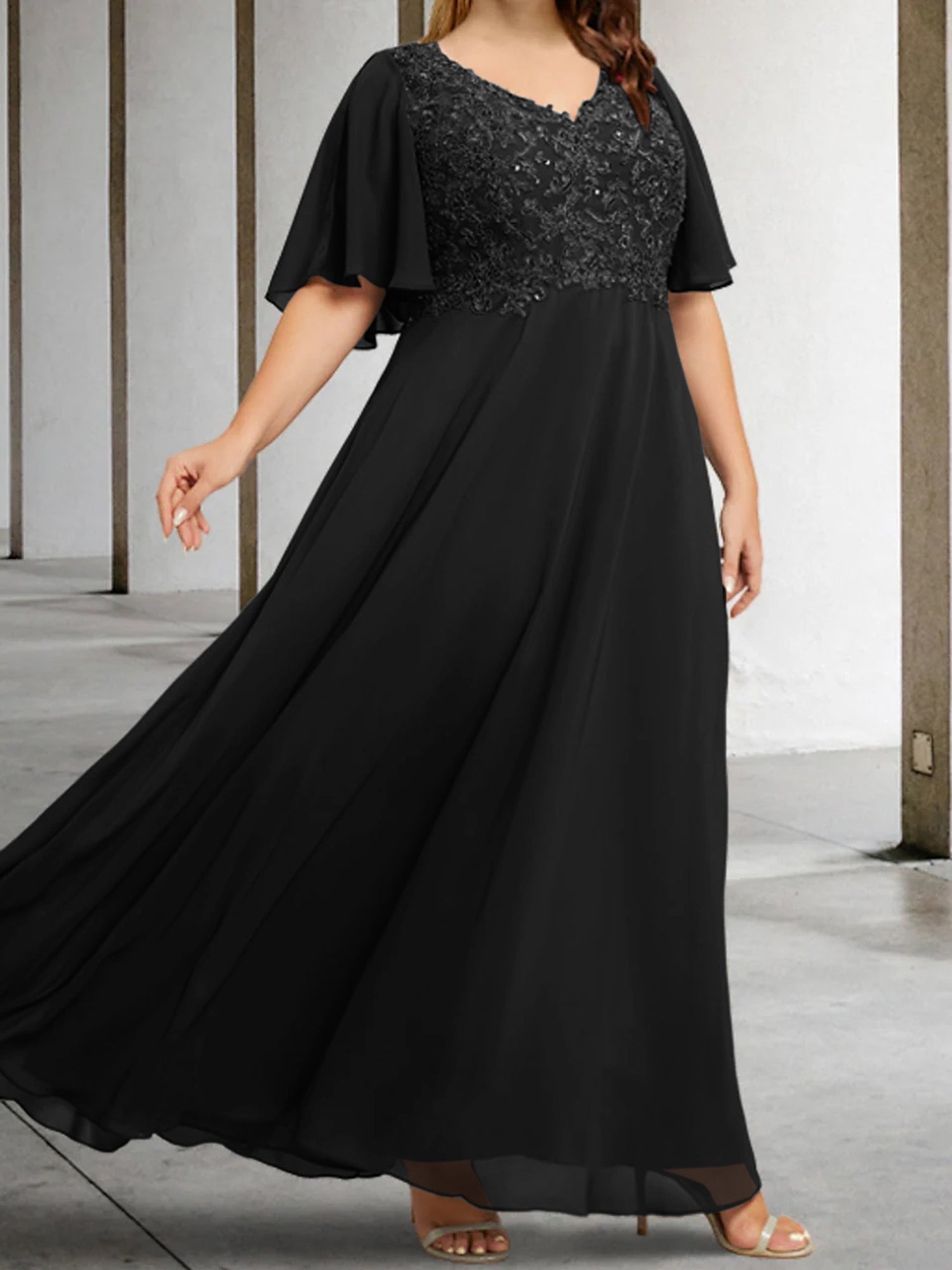 V-Neck A-Line Princess Floor-Length Mother of the Bride Dress with Applique and Half Sleeves