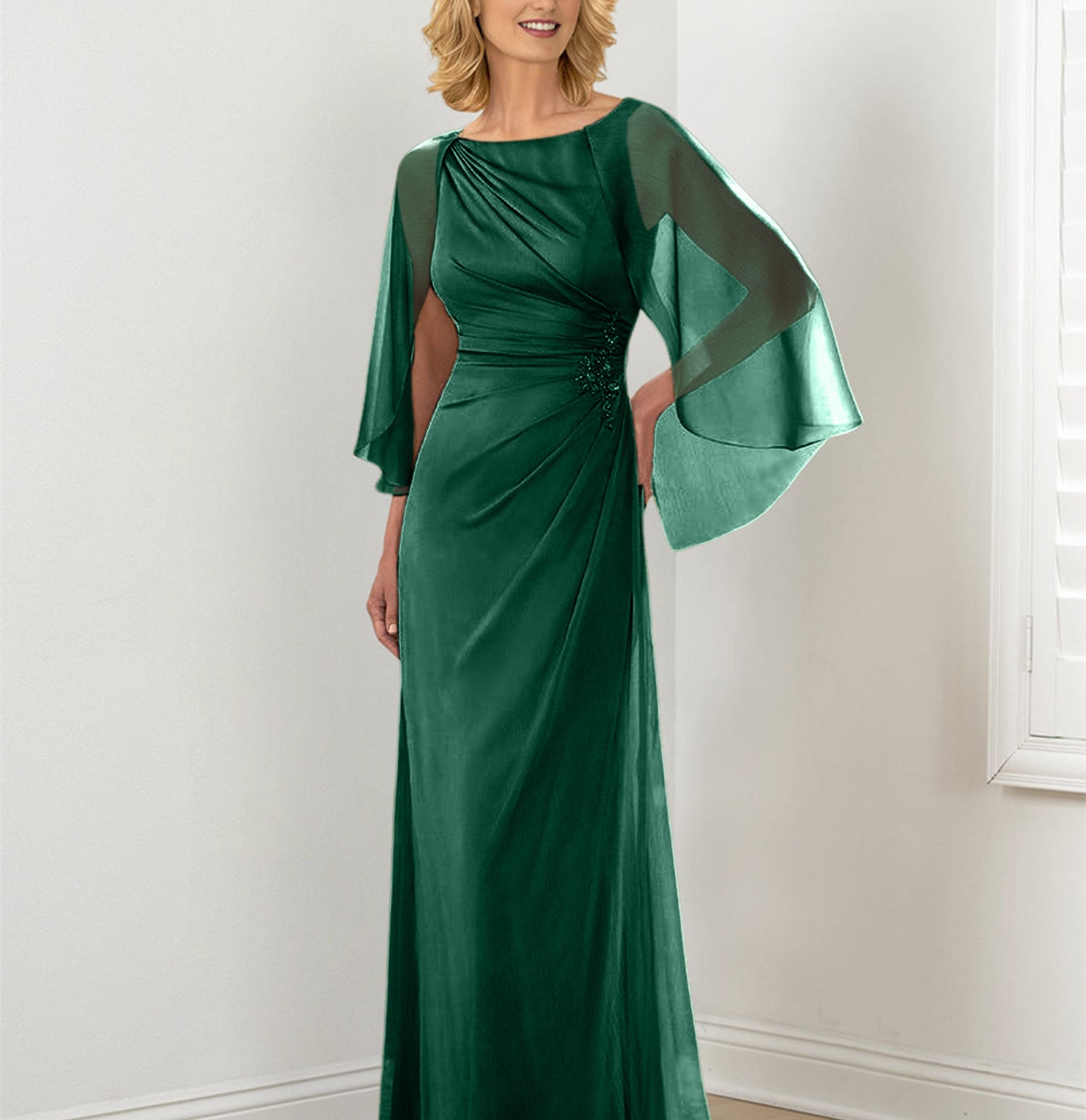 Round Neck Column/Sheath Mother of the Bride Dresses with Ruched Detail