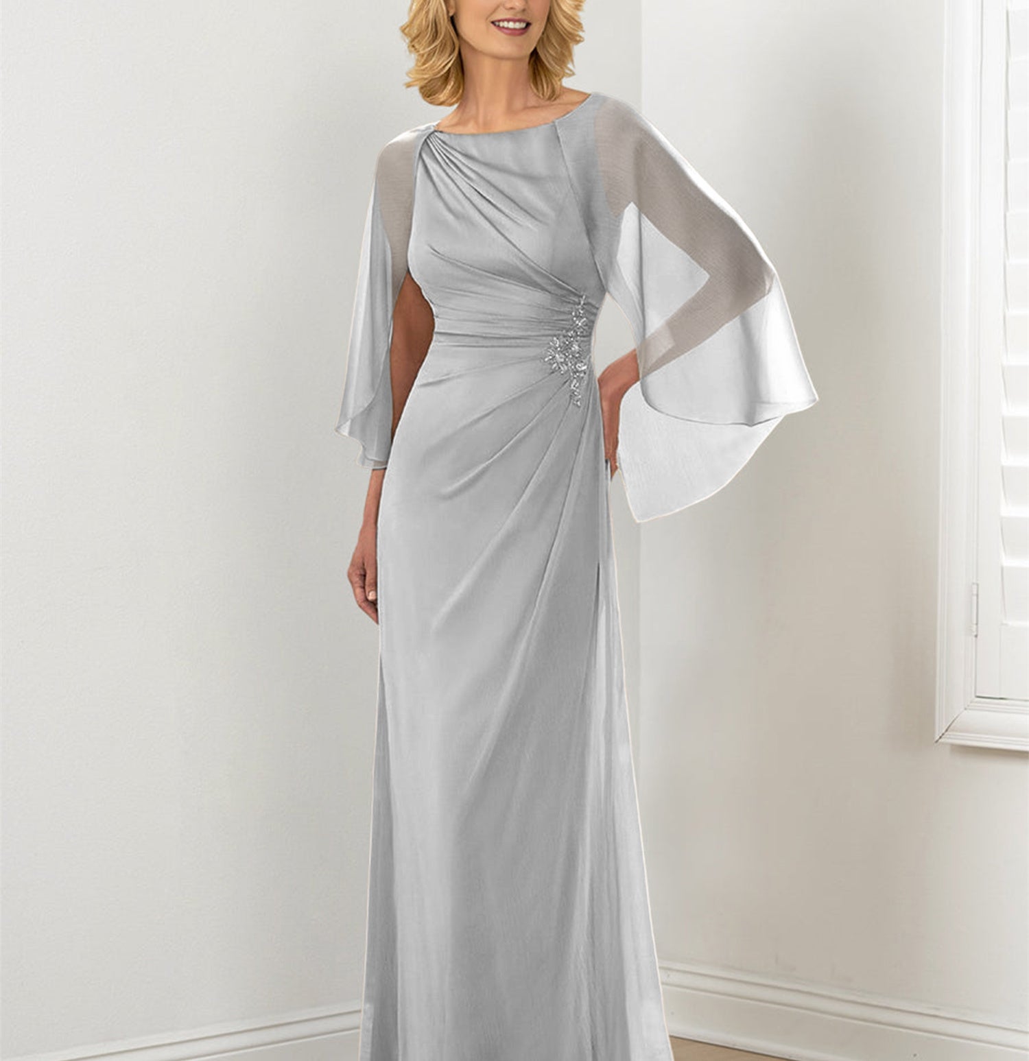 Round Neck Column/Sheath Mother of the Bride Dresses with Ruched Detail