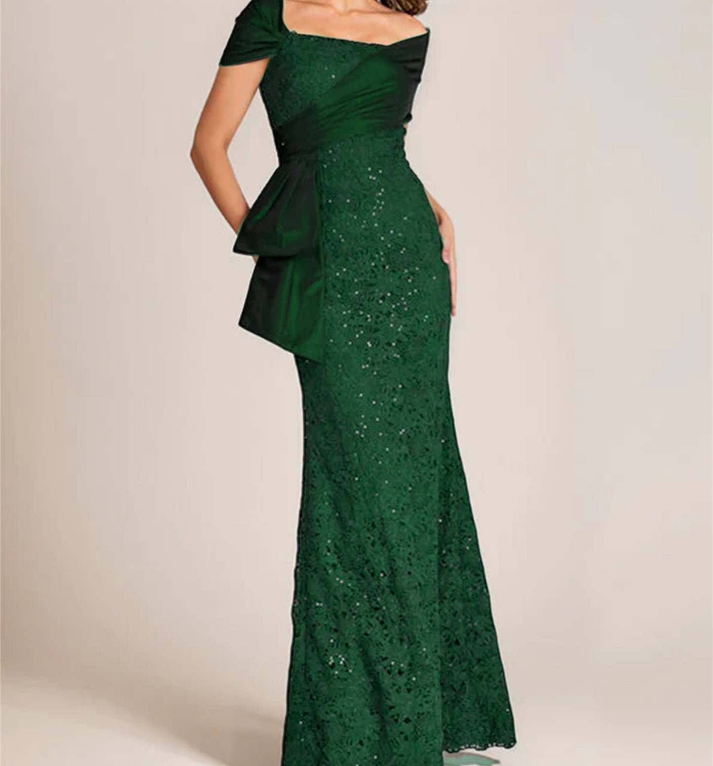 Off-the-Shoulder Lace Trumpet/Mermaid Mother of the Bride Dresses Featuring Applique & Beading