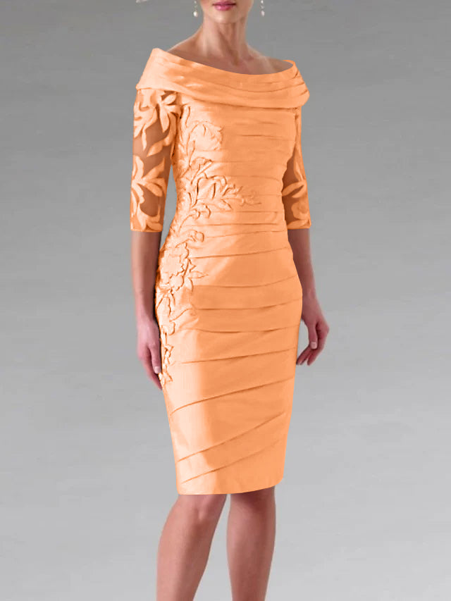 Half-Sleeve Knee-Length Sheath/Column Mother of the Bride Dress with Ruching and Appliques