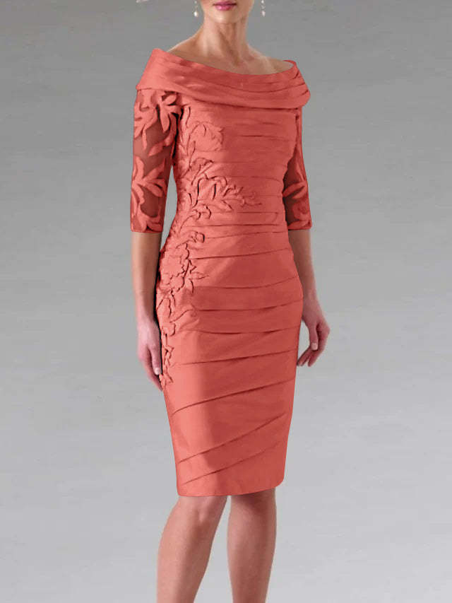 Half-Sleeve Knee-Length Sheath/Column Mother of the Bride Dress with Ruching and Appliques