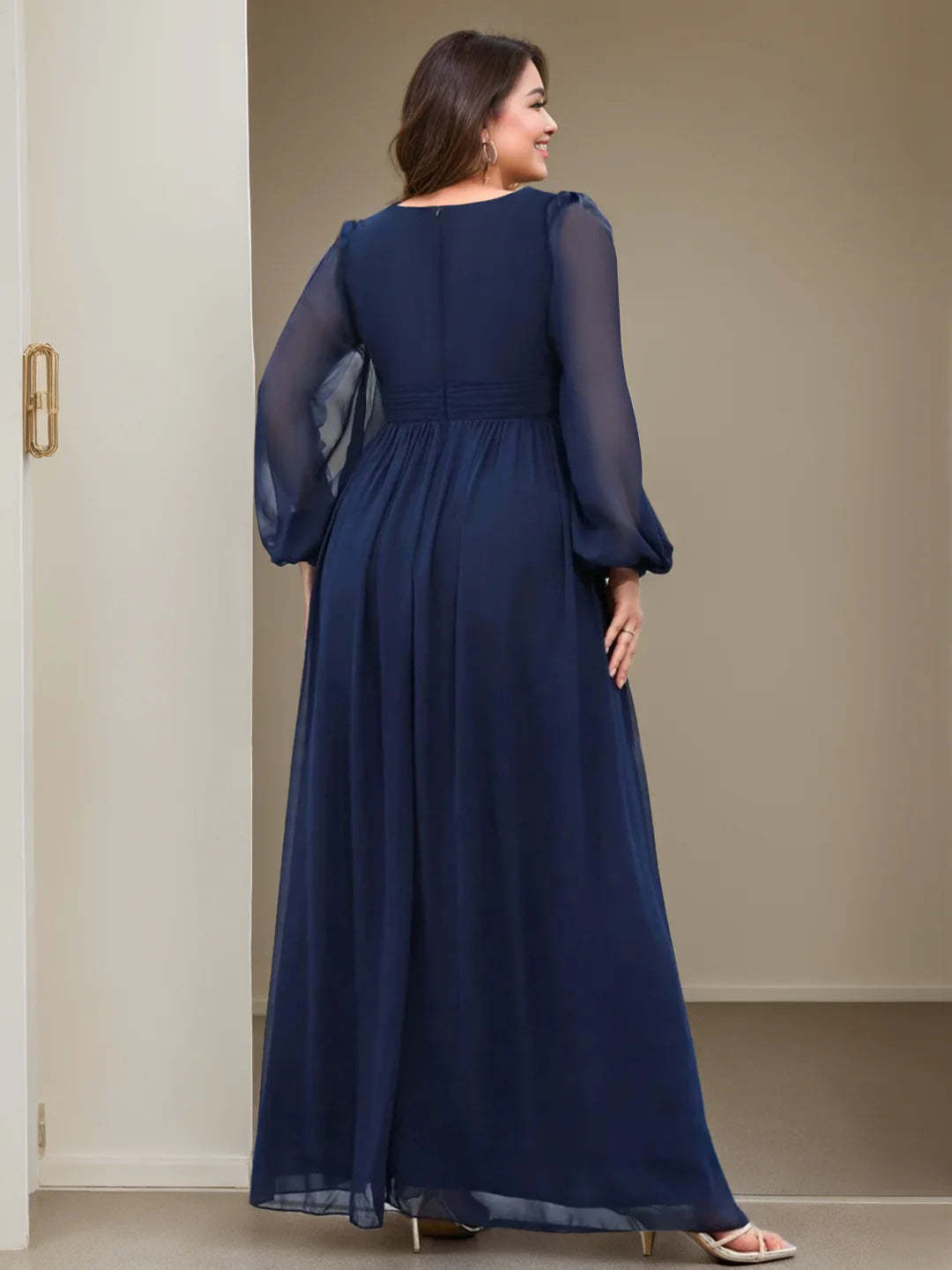Plus Size Floor-Length A-Line Princess V-Neck Mother of the Bride Dress with Long Sleeves and Ruffles-BMbridal.UK