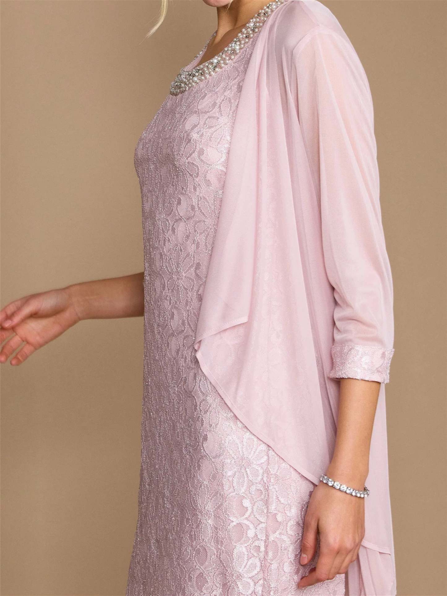 Knee-Length Mother of the Bride Column Dress With Scoop Half Sleeves Jacket & Embroidery