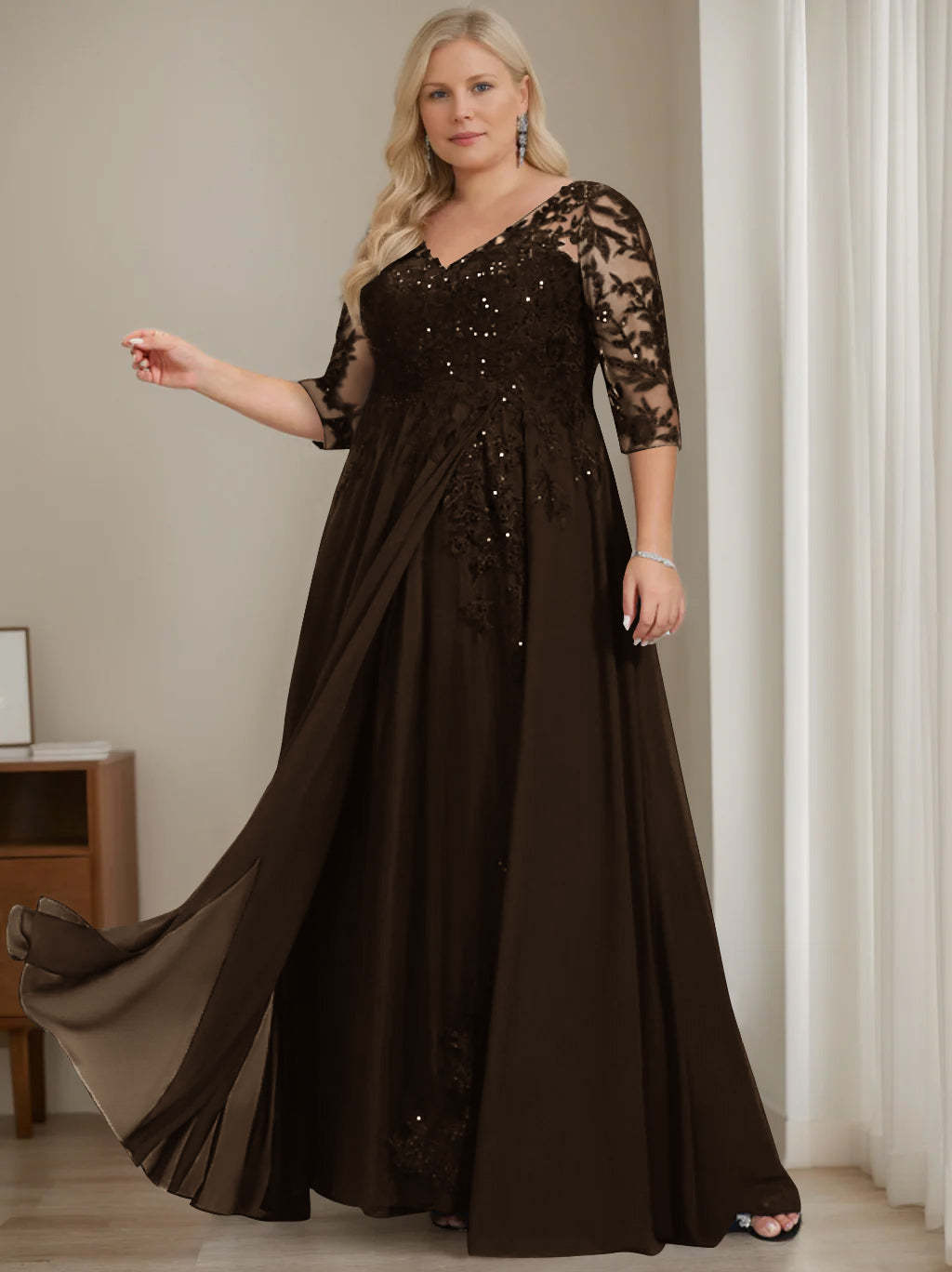 Plus Size V-Neck A-Line Princess Floor-Length Mother of the Bride Dress with Half Sleeves and Sequins-BMbridal.UK