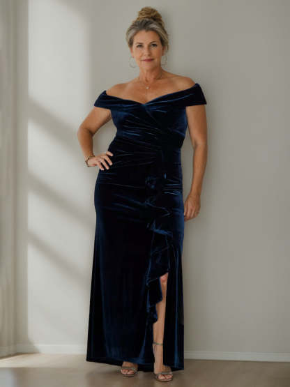 Plus Size Velvet Mother of the Bride A-Line Dress with V-Neck and Side Split