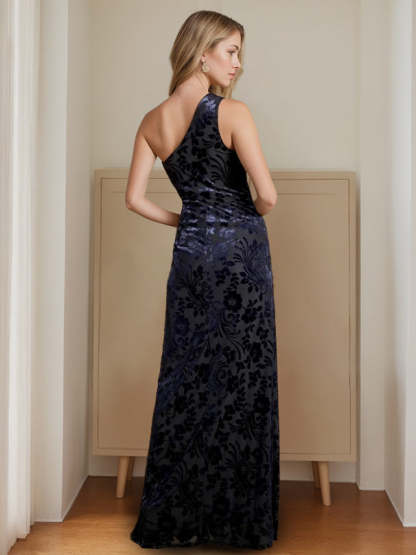One-Shoulder Sleeveless Velvet A-Line Mother of the Bride Gown with Side Split