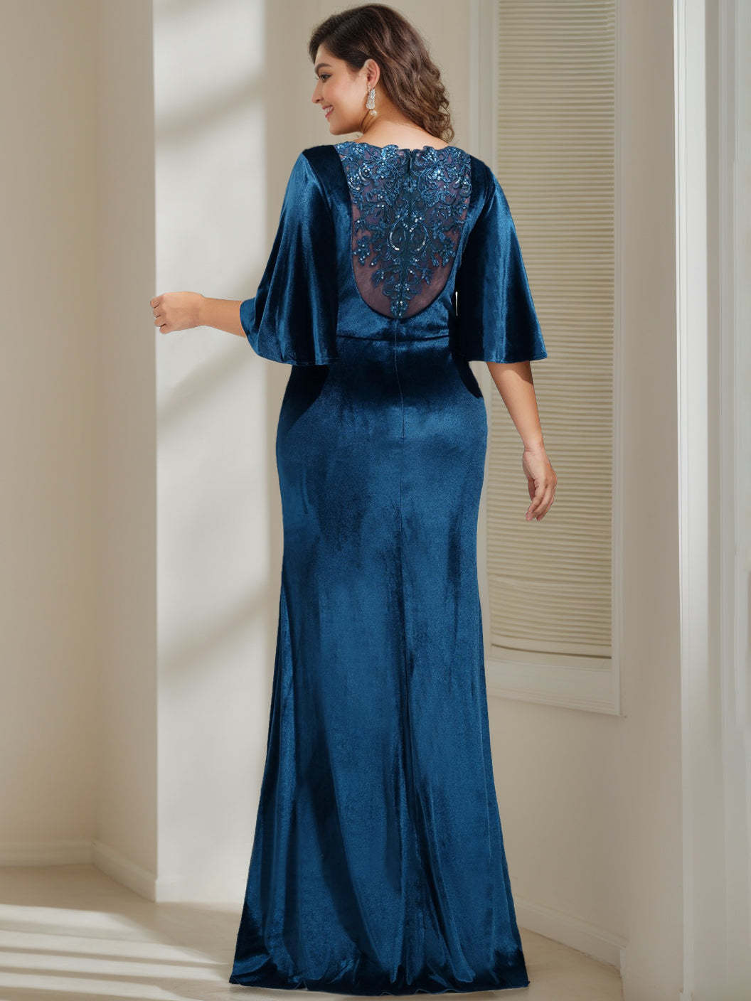 Floor-Length Plus Size Velvet Mother of the Bride Dress with Scoop Neck Half Sleeves Beading Appliques & Sequins-BMbridal.UK