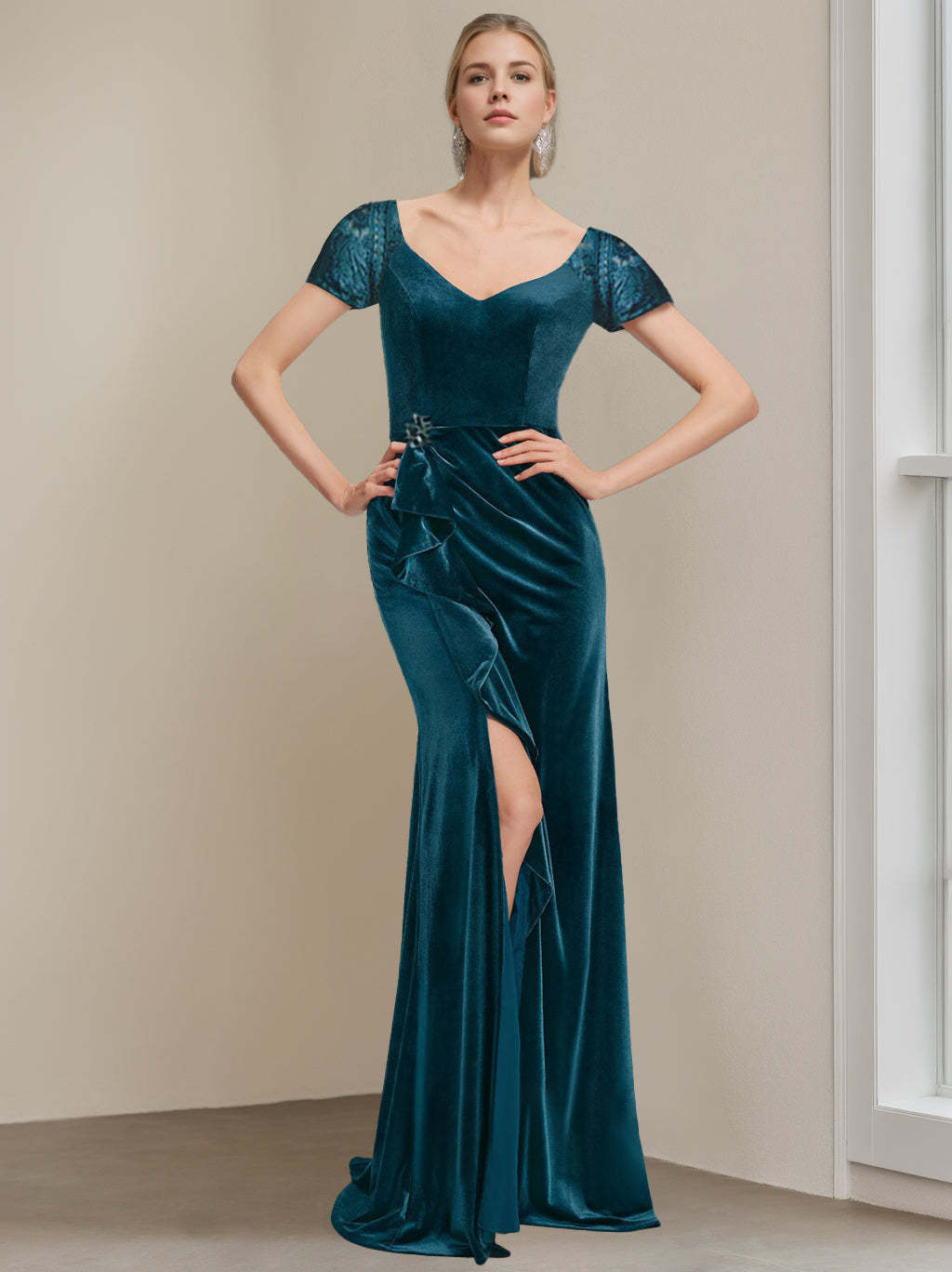V-Neck Short-Sleeved Velvet Mother of the Bride Gown with Ruffles and Appliques in Trumpet/Mermaid Style-BMbridal.UK