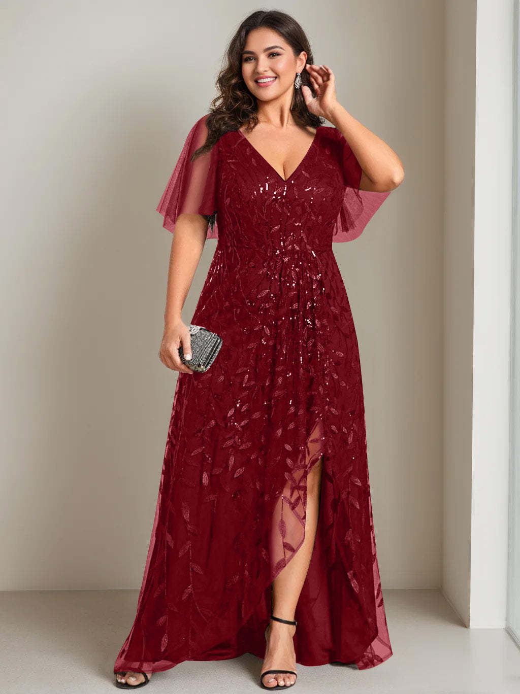 Plus Size Asymmetrical A-Line Princess V-Neck Short Sleeve Mother of the Bride Dress with Sequins