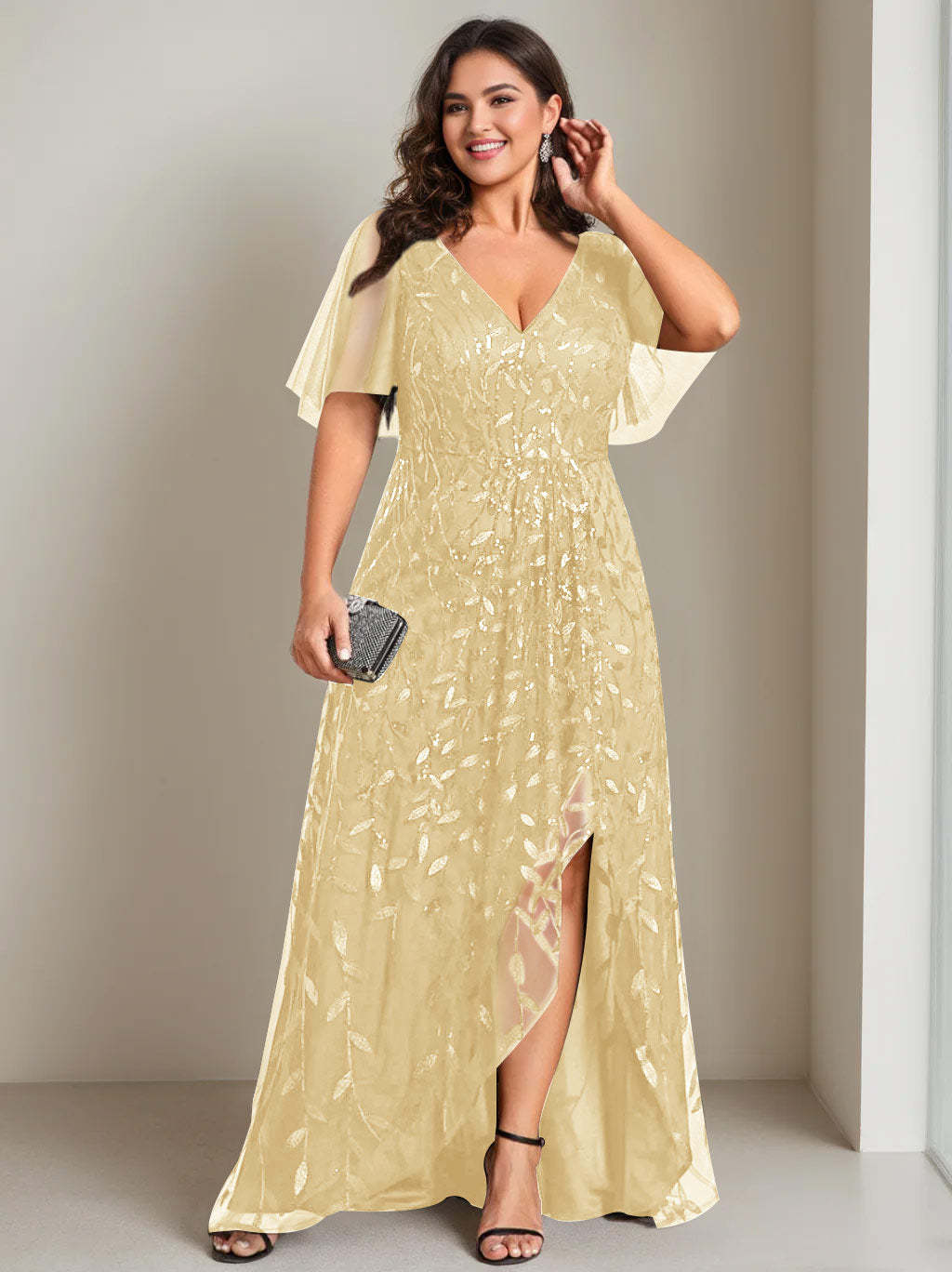 Plus Size Asymmetrical A-Line Princess V-Neck Short Sleeve Mother of the Bride Dress with Sequins