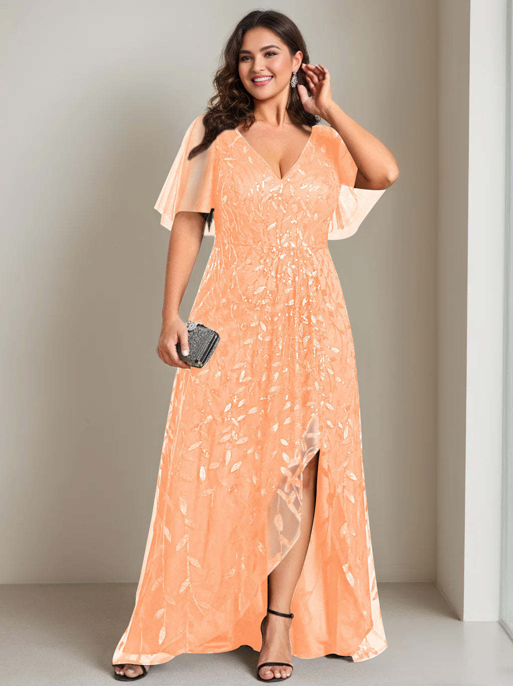 Plus Size Asymmetrical A-Line Princess V-Neck Short Sleeve Mother of the Bride Dress with Sequins