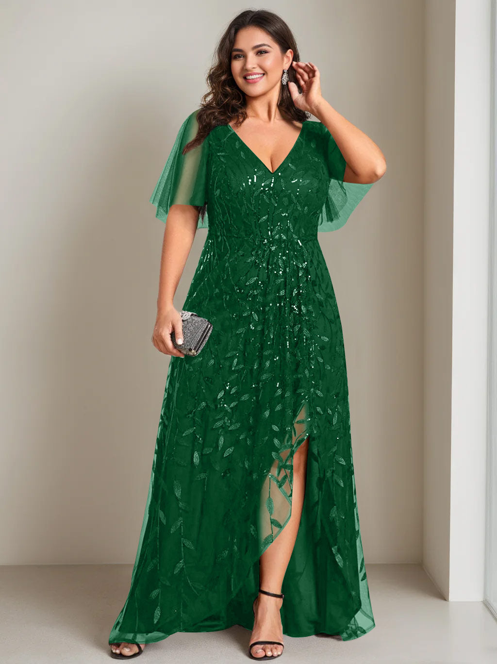 Plus Size Asymmetrical A-Line Princess V-Neck Short Sleeve Mother of the Bride Dress with Sequins