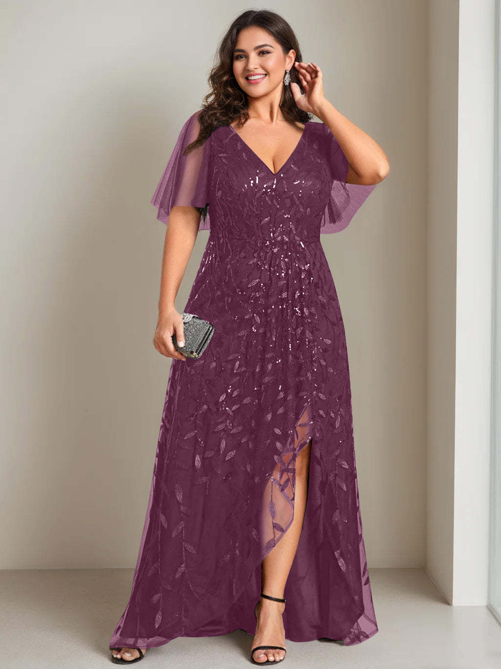 Plus Size Asymmetrical A-Line Princess V-Neck Short Sleeve Mother of the Bride Dress with Sequins