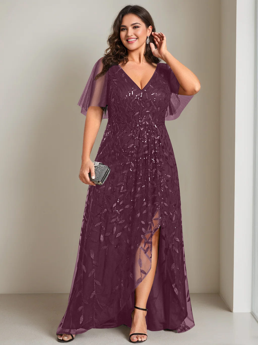 Plus Size Asymmetrical A-Line Princess V-Neck Short Sleeve Mother of the Bride Dress with Sequins