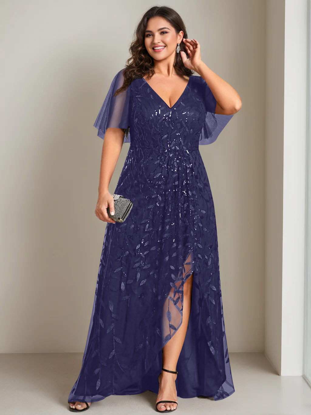 Plus Size Asymmetrical A-Line Princess V-Neck Short Sleeve Mother of the Bride Dress with Sequins