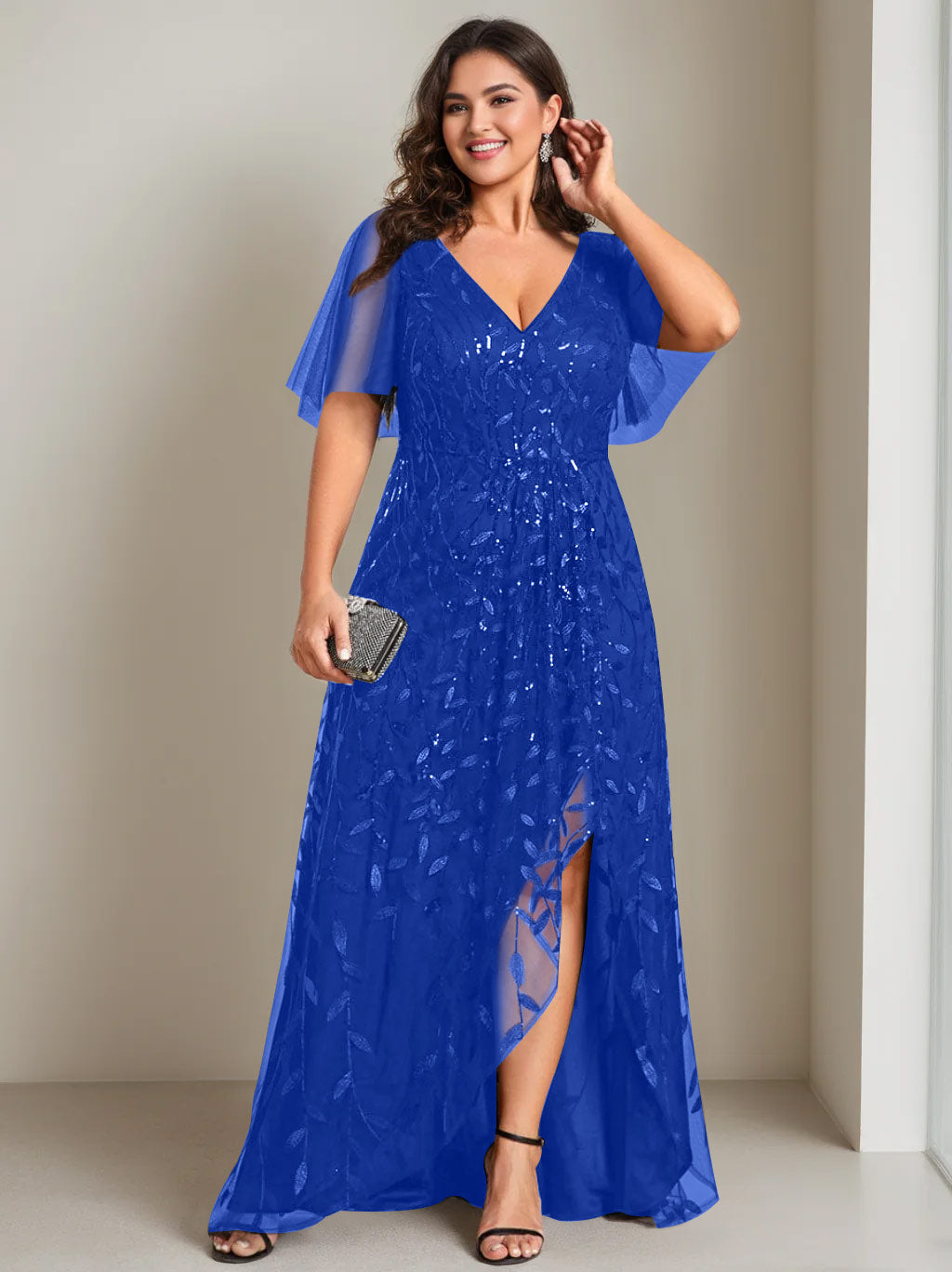Plus Size Asymmetrical A-Line Princess V-Neck Short Sleeve Mother of the Bride Dress with Sequins