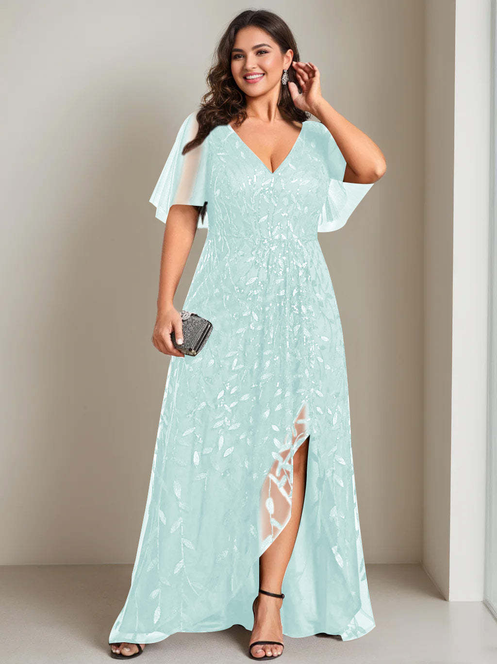 Plus Size Asymmetrical A-Line Princess V-Neck Short Sleeve Mother of the Bride Dress with Sequins