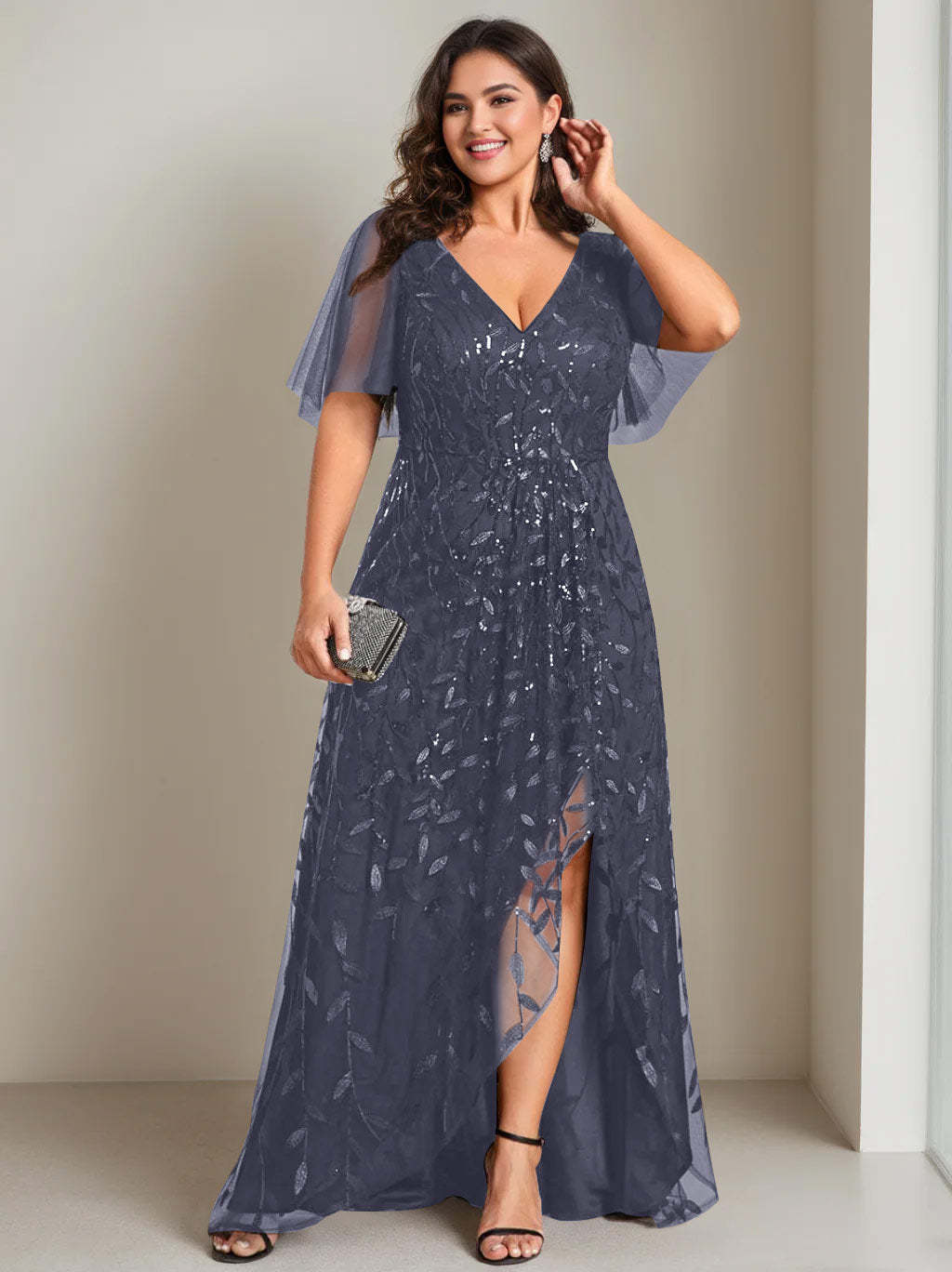 Plus Size Asymmetrical A-Line Princess V-Neck Short Sleeve Mother of the Bride Dress with Sequins