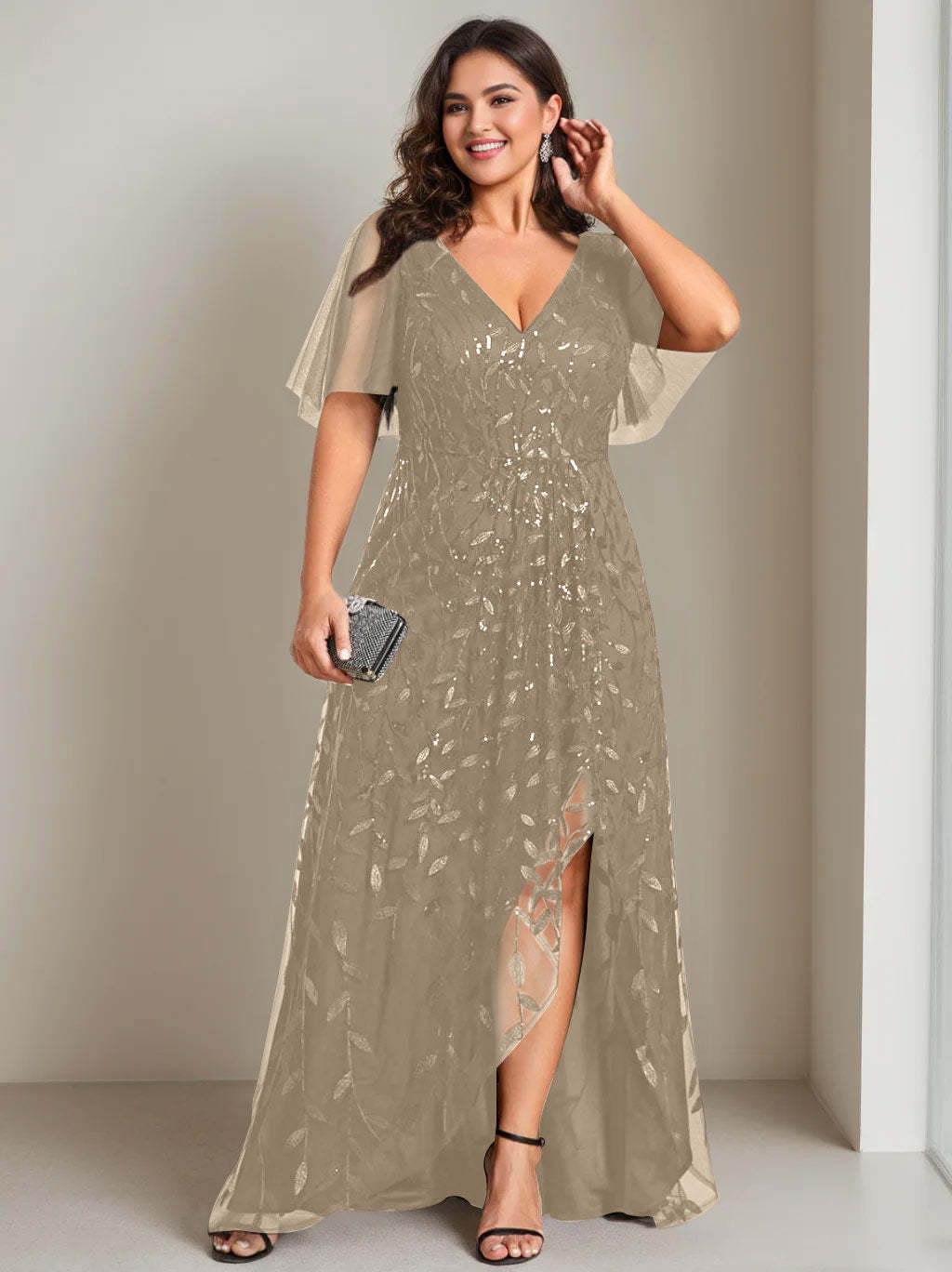 Plus Size Asymmetrical A-Line Princess V-Neck Short Sleeve Mother of the Bride Dress with Sequins