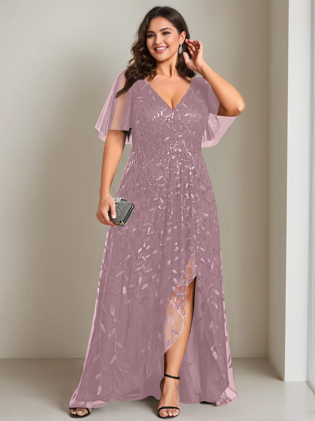 Plus Size Asymmetrical A-Line Princess V-Neck Short Sleeve Mother of the Bride Dress with Sequins
