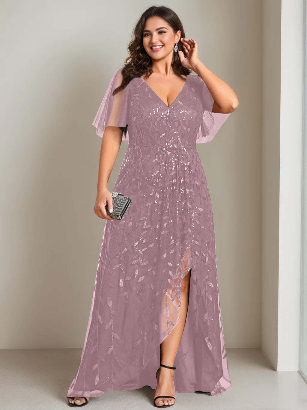 Plus Size Asymmetrical A-Line Princess V-Neck Short Sleeve Mother of the Bride Dress with Sequins