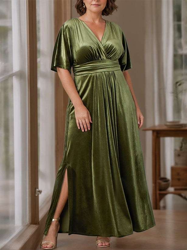 Plus Size Velvet Mother of the Bride A-Line Dress with V-Neck Half Sleeves and Ruffles