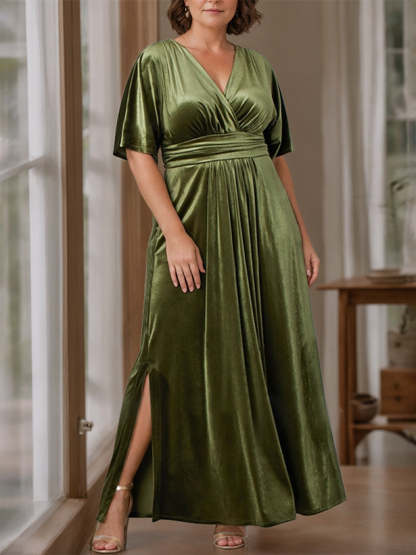Plus Size Velvet Mother of the Bride A-Line Dress with V-Neck Half Sleeves and Ruffles